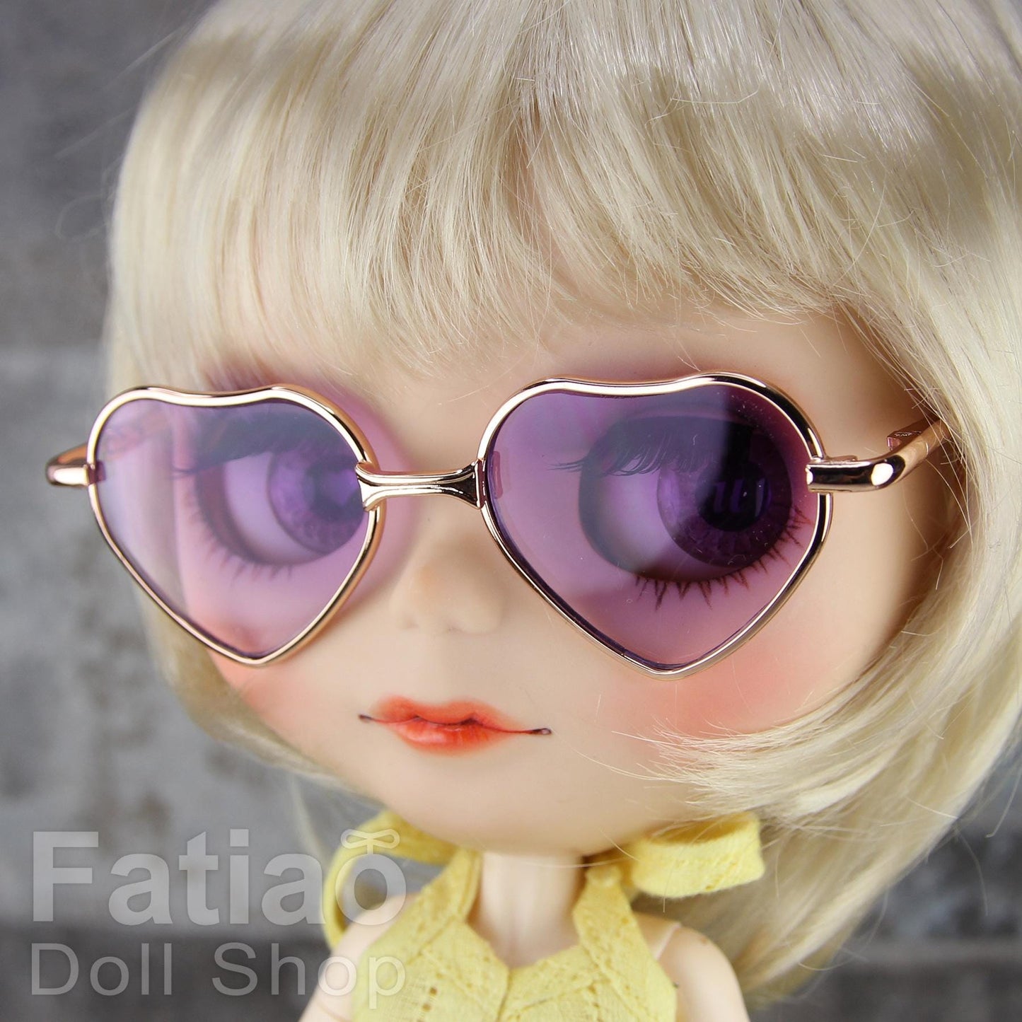 New Dolls fashion Sunglasses Glasses fit Blythe - Heart