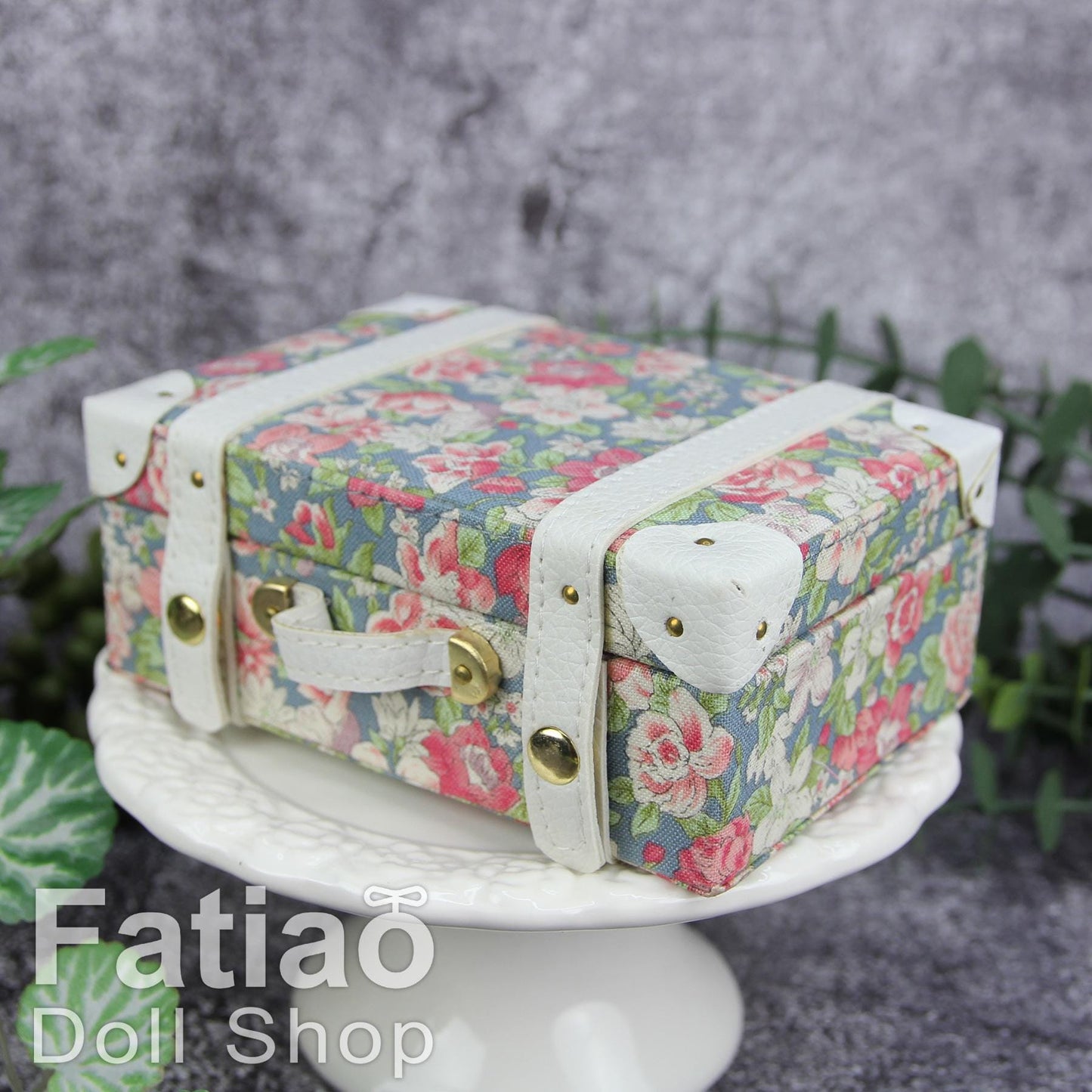 Doll BJD Dollfie Vintage Leather Miniature suitcase Trunk Bag - Floral