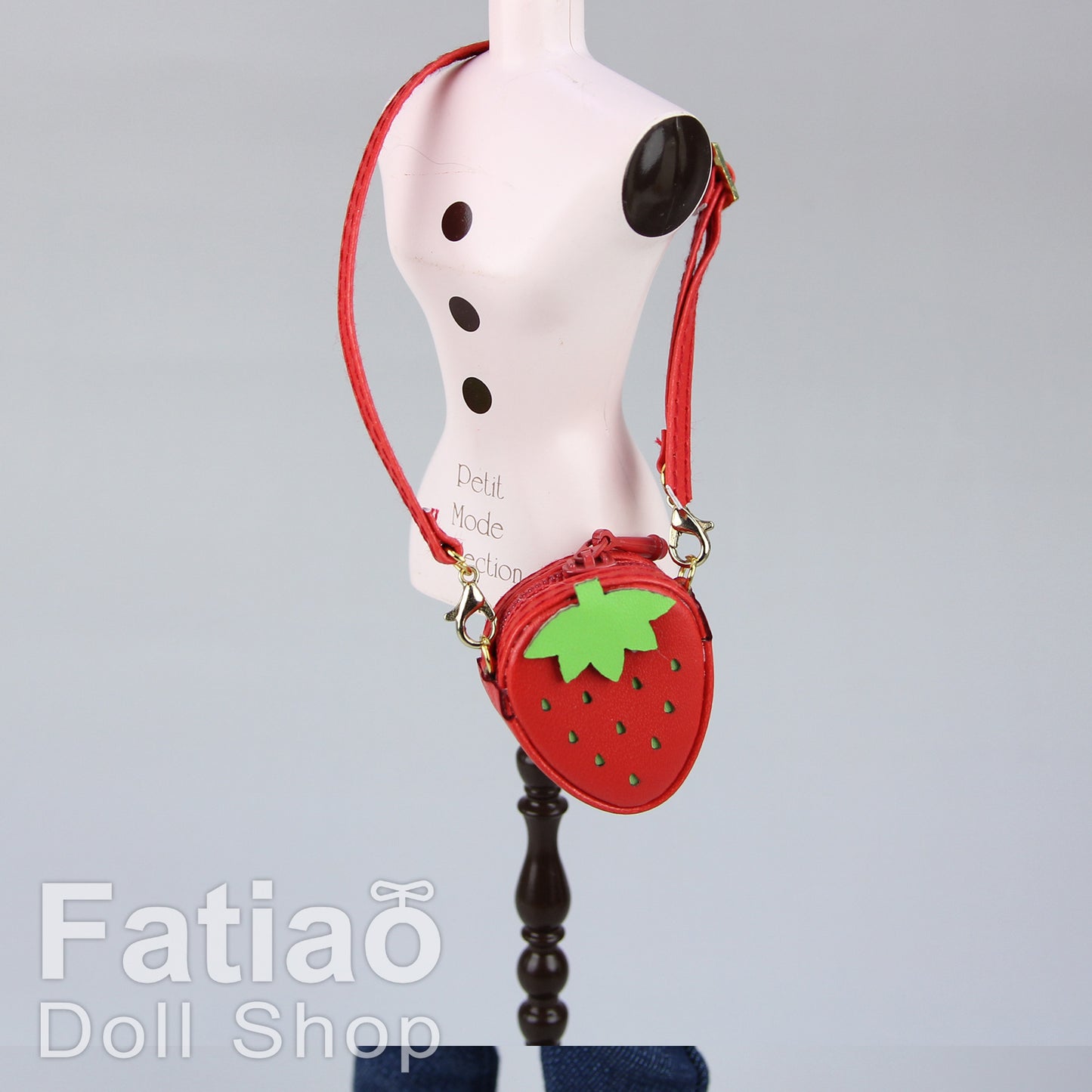 Strawberry side Dolls backpack  Bag for blythe Barbie 1/6 1/8 BJD dolls accessories