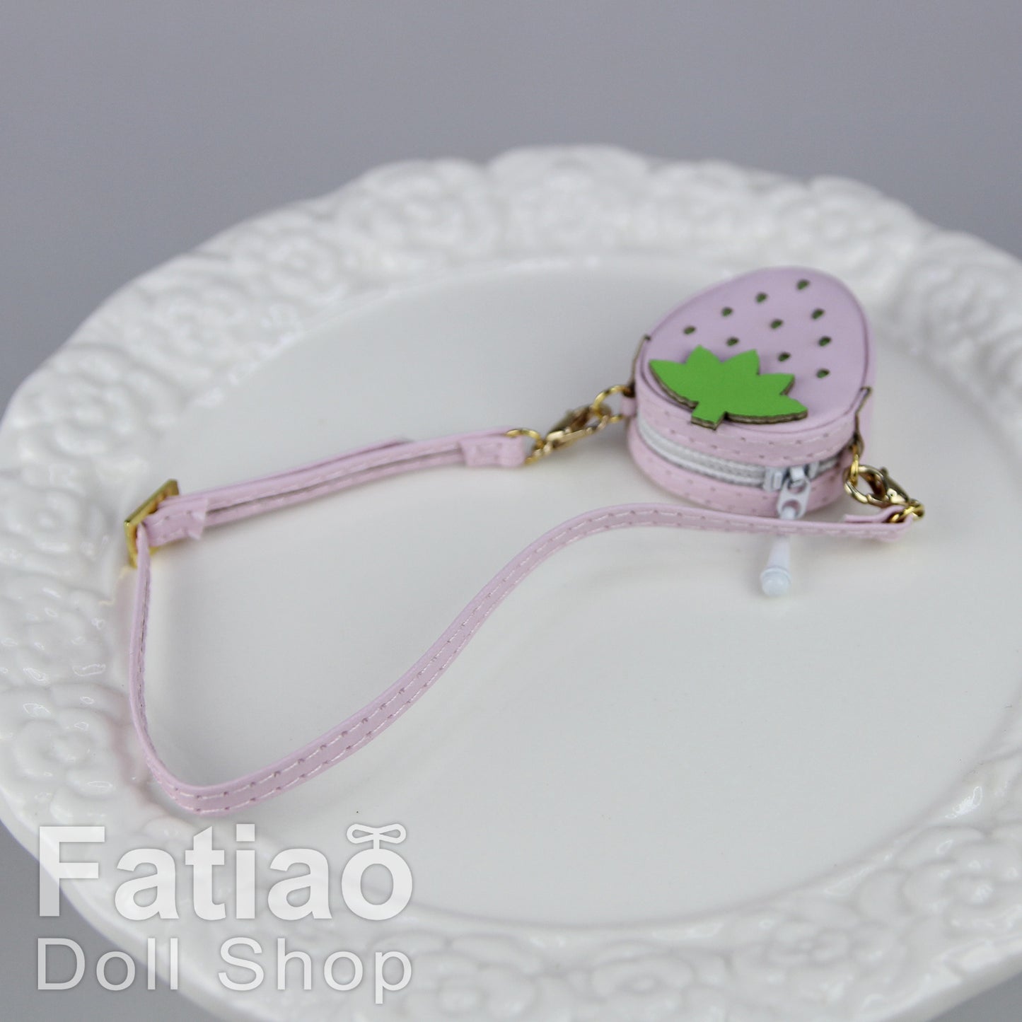 Strawberry side Dolls backpack  Bag for blythe Barbie 1/6 1/8 BJD dolls accessories