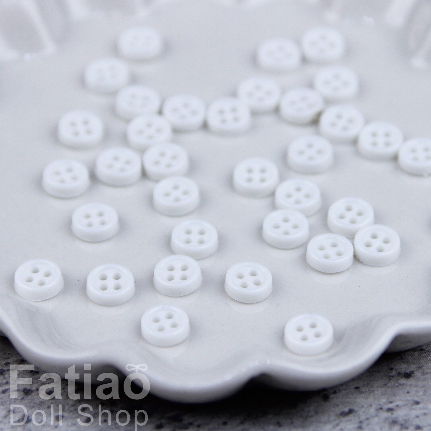 6mm Tiny Round 4-Hole Plastic mini Buttons 10pcs/set for doll BJD Blythe Pullip