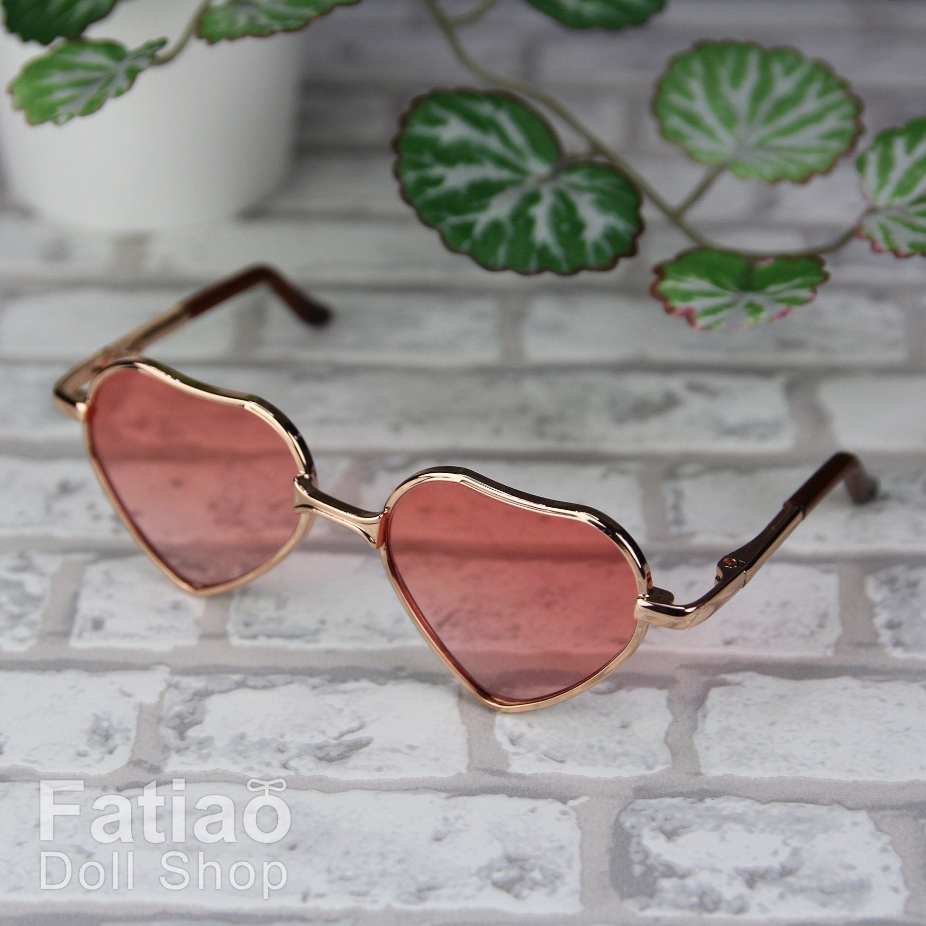 New Dolls fashion Sunglasses Glasses fit Blythe - Heart