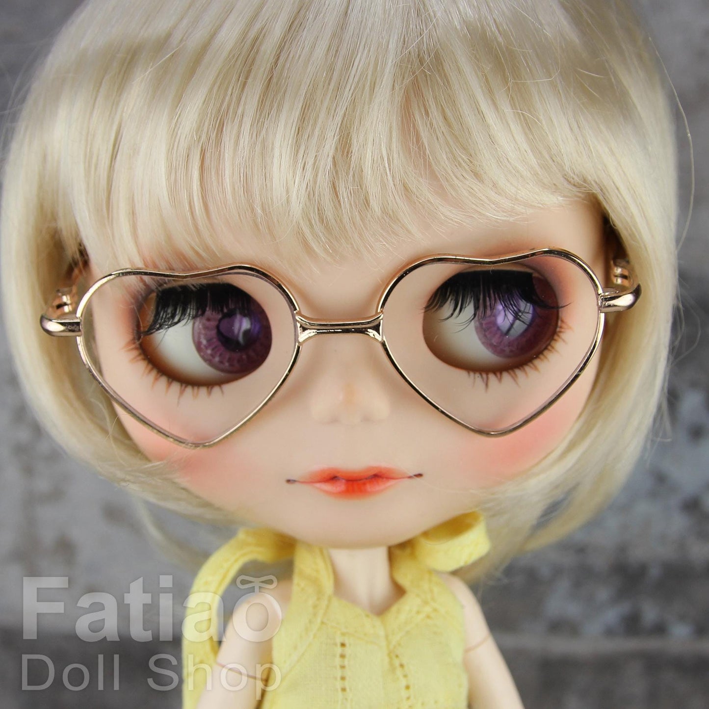New Dolls fashion Sunglasses Glasses fit Blythe - Heart